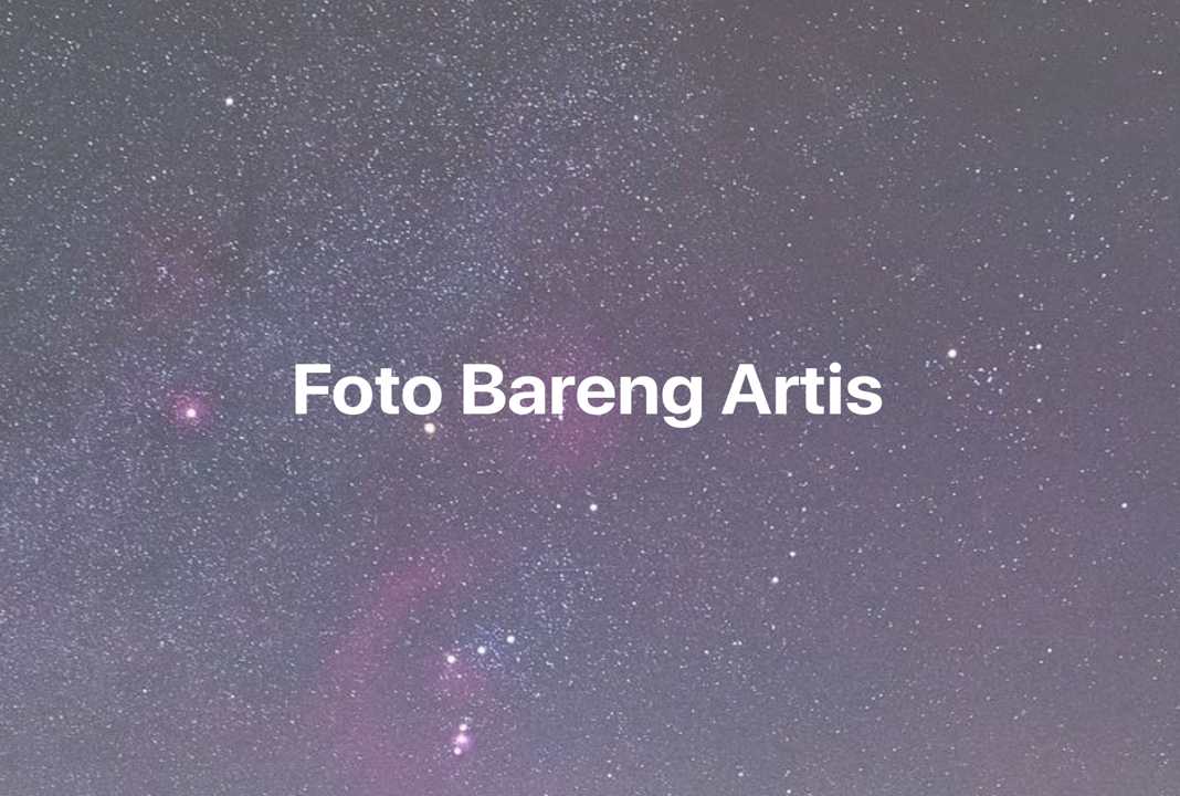 Gambar Mimpi Foto Bareng Artis